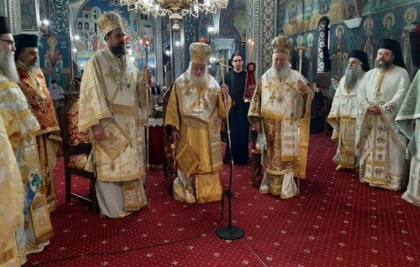 ΧΑΛΚΙΔΑ: Επέτειος με τιμές παρουσία άλλων τριών Αρχιερέων για τον Μητροπολίτη κ. Χρυσόστομο (VIDEO)