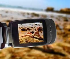 Βιτσιόζος με φωτογραφίες ανηλίκων κοριτσιών