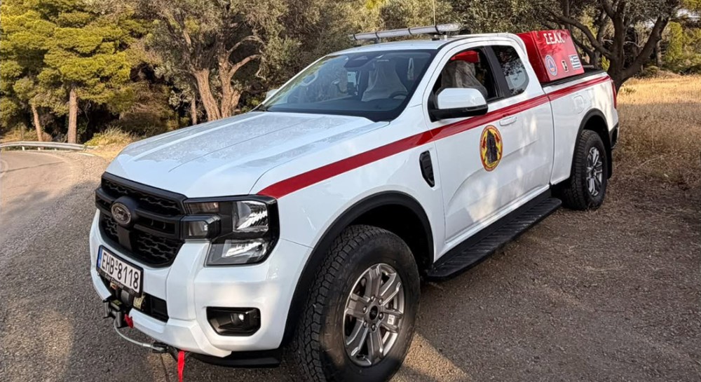 ΠΟΛΙΤΙΚΑ: Δωρεά οχήματος στους εθελοντές