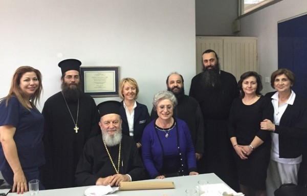 Τα λεφτά για τα κεράκια έγιναν σεντόνια και κουβέρτες για τους ασθενείς