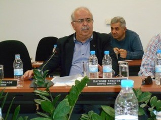 Ο Παγώνης διαψεύδει τον Τσιρώνη για το θέμα των αδέσποτων ζώων