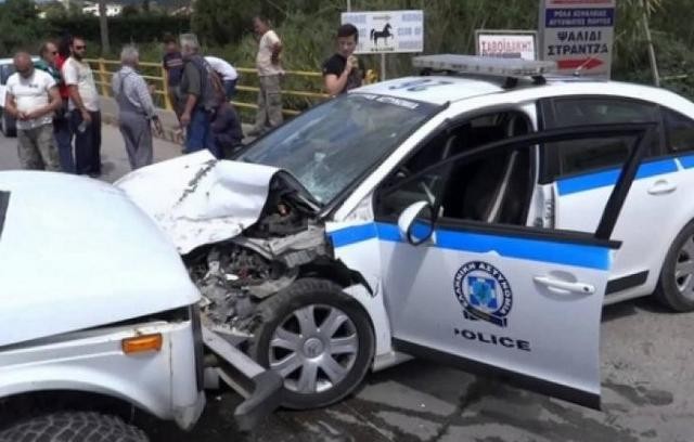 ΣΤΕΡΕΑ ΕΛΛΑΔΑ: Περιπολικό συγκρούστηκε με αγροτικό φορτηγάκι
