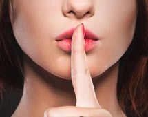 Η απιστία είναι γένους θηλυκού;