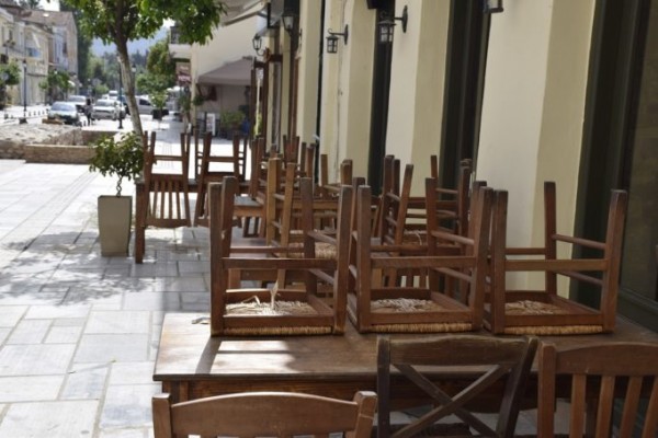 Βεβαιώθηκαν 10 παραβάσεις σε καταστήματα για μη τήρηση των μέτρων για τον κορωνοϊό