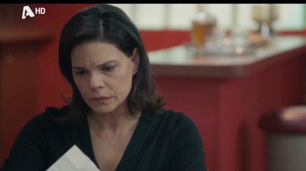 PORTO LEONE: Τι θα δείτε απόψε (ΔΕΥΤΕΡΑ 16 ΦΕΒΡΟΥΑΡΙΟΥ)