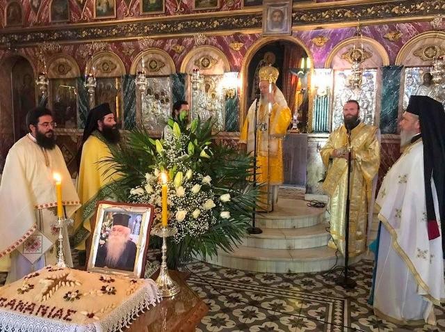 Ο Μητροπολίτης τέλεσε μνημόσυνο για τον αρχιμανδρίτη Ανανία Κουστένη