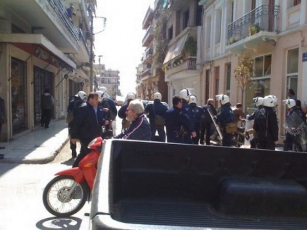 Οι «αιώνιοι» έβγαλαν πιστόλια