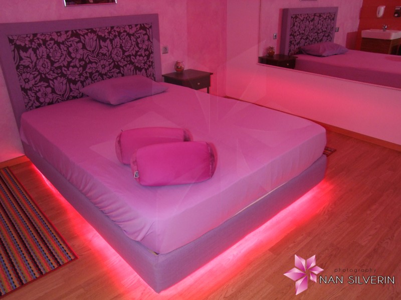 Ζεστές βραδιές στο Erotica Sex House