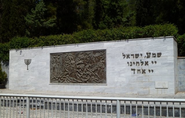 Ξενάγηση στο Εβραϊκό Νεκροταφείο της Χαλκίδας