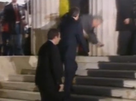Η άτυχη στιγμή με την ....κινηματογραφική τούμπα του Τάκη Καμπρά (βίντεο)
