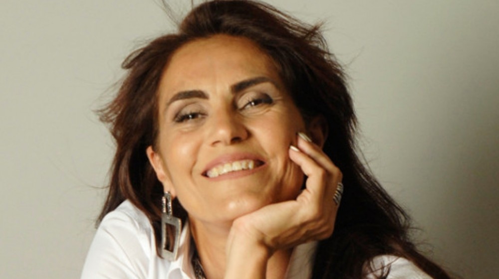 Θρήνος για την 50χρονη μητέρα δυο παιδιών που την κατασπάραξαν τρία σκυλιά στον κήπο της (Video)