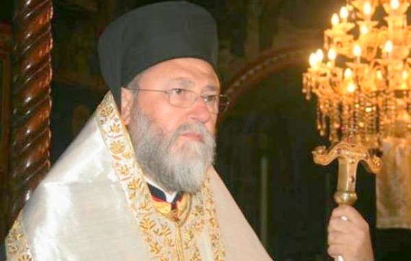 Επιχειρούν να μπλέξουν τον Δεσπότη σε ροζ σκάνδαλο (VIDEO)