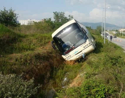 Τρελή πορεία λεωφορείου του ΚΤΕΛ