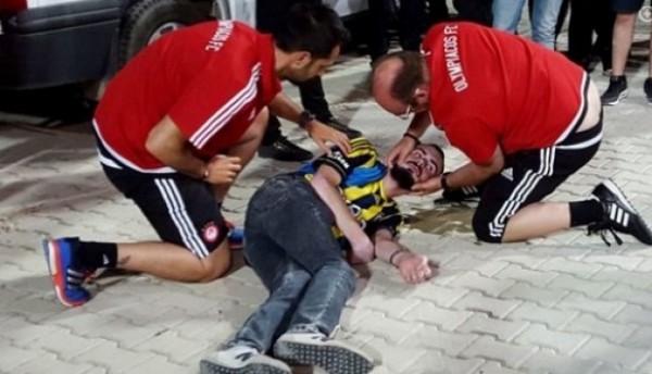 Οι γιατροί του Ολυμπιακού έσωσαν Τούρκο φίλαθλο