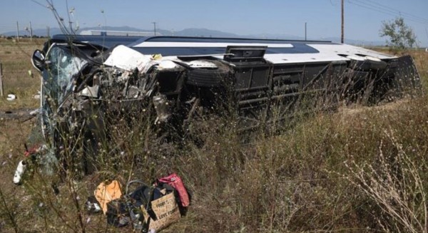 Εθνική οδός Αθηνών-Θεσσαλονίκης: Τέσσερις οι νεκροί από τη σύγκρουση λεωφορείου με ΙΧ