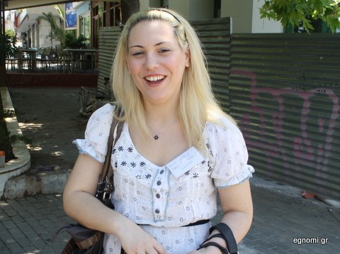 Κι όμως δεν της ανοίγουν εύκολα την πόρτα!