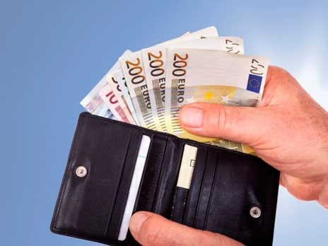 Ερχεται διπλή αύξηση στους μισθούς του ιδιωτικού τομέα