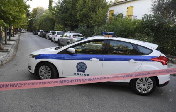 Πήγε να σκοτώσει την αδελφή του με αλυσοπρίονο