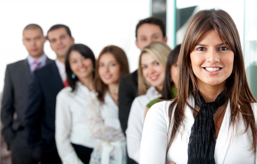 500 θέσεις εργασίας για νέους