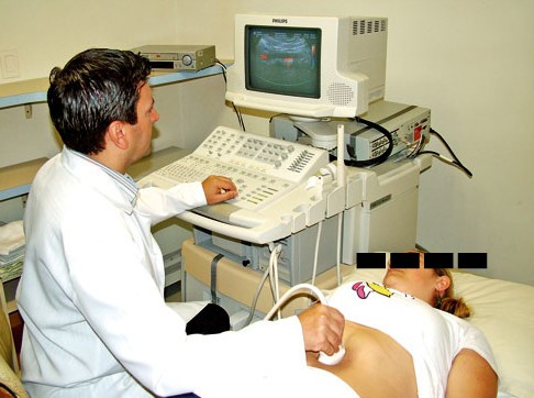 Έμαθε από τον γυναικολόγο ότι τον απατάει η γυναίκα του