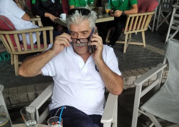 ΘΡΗΝΟΣ ΣΤΑ ΨΑΧΝΑ: Έφυγε από τη ζωή ο Θανάσης Δέδες
