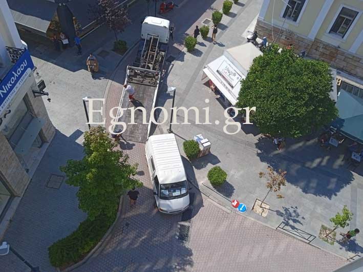 ΧΑΛΚΙΔΑ: Έκλεισε η οδός Συγγρού από βλάβη σε αυτοκίνητο