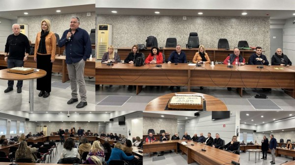 ΧΑΛΚΙΔΑ: Δύο τυχεροί στην κοπή της πίτας της  Σχολικής Επιτροπής Πρωτοβάθμιας Εκπαίδευσης