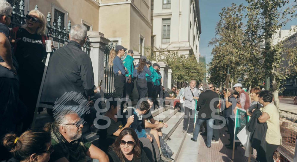 Κινητοποίηση Ευβοέων έξω από το Συμβούλιο της Επικρατείας