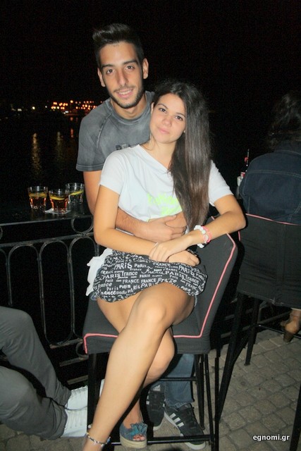 Μια αγκαλιά με πολύ συγκεκριμένο σκοπό