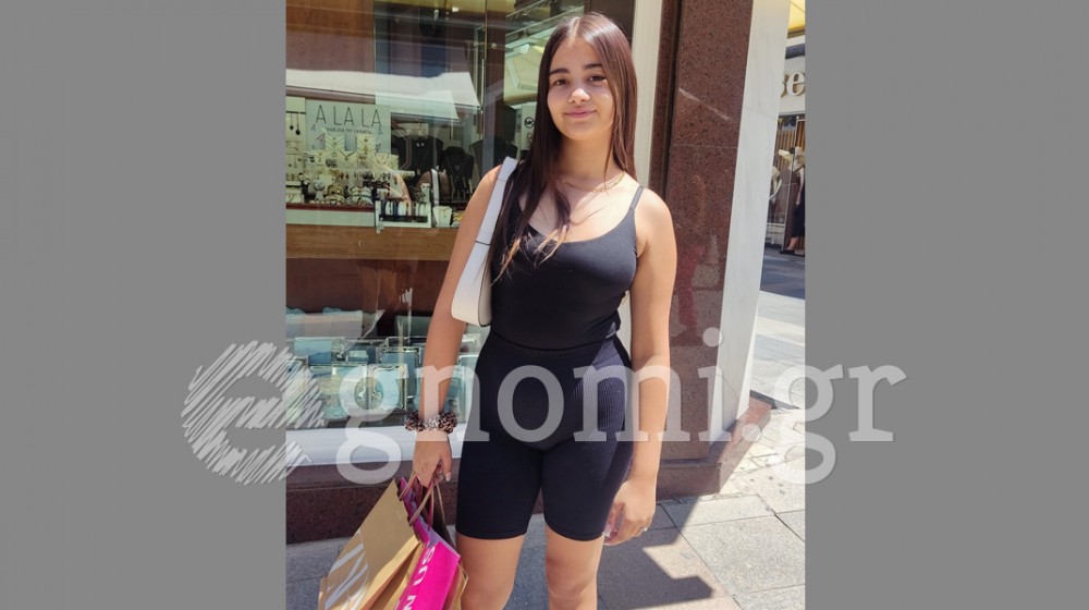 Η Χαρά ...χάρηκε με τα ψώνια της!