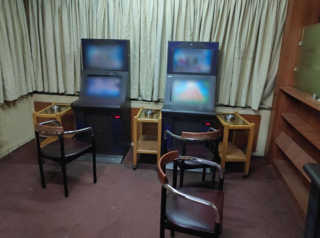 Διπλή παρανομία από ιδιοκτήτη καφετέριας με παράνομα τυχερά παιχνίδια