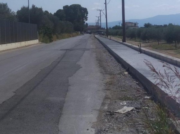 ΜΠΟΥΡΤΖΙ: Σε άθλια κατάσταση ο κεντρικός δρόμος προς Λάμψακο – Έντονες διαμαρτυρίες από τους κατοίκους