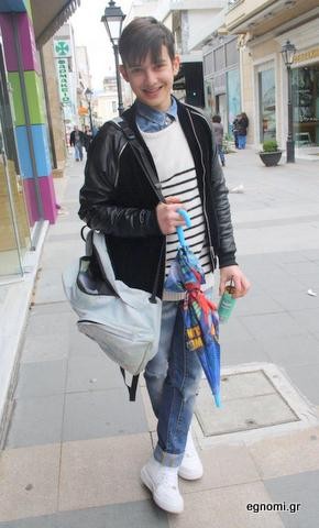 Η παιδική ομπρέλα του έφτιαξε το στιλ