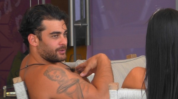 Πανηγυρίζει το διαδίκτυο: Εκτός Big Brother ο Μπάμπης Καρατζάς (VIDEO)