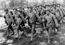 Εστειλαν χαρτί του στρατού σε 14.000 άτομα του προηγούμενου αιώνα
