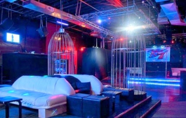 Μαγαζί στον Πειραιά είχε μετατραπεί σε χώρο σεξουαλικών συνευρέσεων