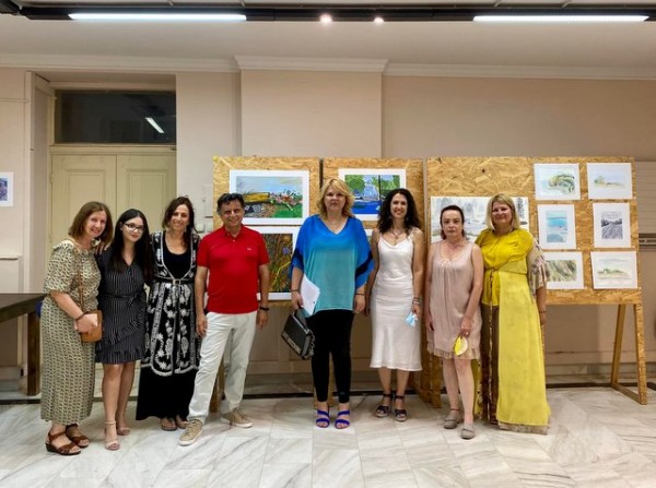 ΧΑΛΚΙΔΑ: Παρούσα και η δήμαρχος στα εγκαίνια της έκθεσης του Τμήματος των ενηλίκων του Εργαστηρίου Τέχνης Χαλκίδας