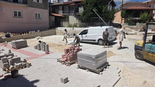 ΒΟΡΕΙΑ ΕΥΒΟΙΑ: Η Σκεπαστή αποκτά τη δική της πλατεία - Σε εξέλιξη οι εργασίες διαμόρφωσης (VIDEO)
