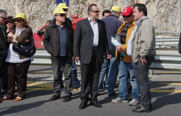 Ο αξιωματούχος και ο επιστάτης