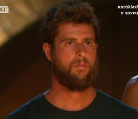 SURVIVOR: Αποχώρησε ο Γιάννης Τσίλης και η Κατερίνα Δαλάκα έβαλε τα κλάματα (VIDEO)