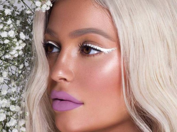 ΛΕΥΚΟ EYELINER: Η απόλυτη τάση στο μακιγιάζ!