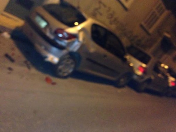 Μεθυσμένος τράκαρε σταθμευμένα οχήματα