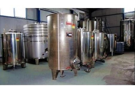 Τέσσερις τραυματίες σε οινοποιείο