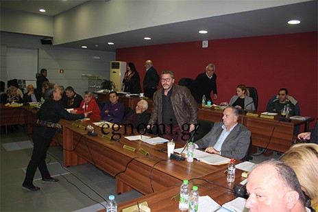 ΔΗΜΟΤΙΚΟ ΣΥΜΒΟΥΛΙΟ ΧΑΛΚΙΔΑΣ: Εξάψαλμος και διακοπή της συνεδρίασης