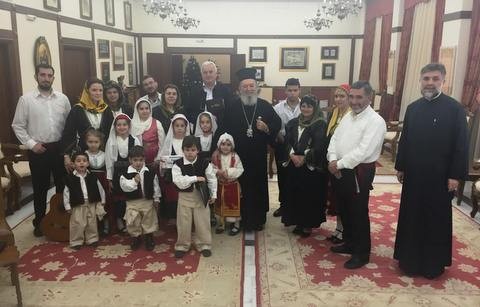 Άκουσε τα κάλαντα από μικρούς και μεγάλους ο Μητροπολίτης