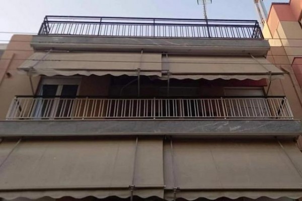 17χρονη κοπέλα βρέθηκε νεκρή στο κρεβάτι της - Αναζητείται ο σύντροφός της (VIDEO)