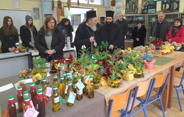 Σε έκθεση παραδοσιακών γεύσεων ο Μητροπολίτης Χαλκίδας