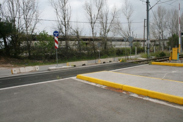 Αυλίδα: Γέννησε δίπλα στις ράγες του τρένου