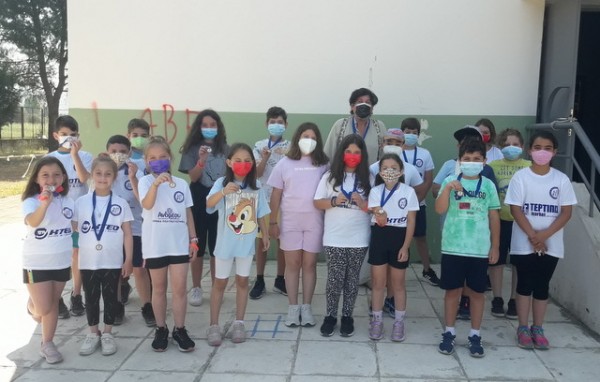 ΧΑΛΚΙΔΑ: 25 μαθητές του 23ου Δημοτικού έτρεξαν στο νυχτερινό αγώνα δρόμου