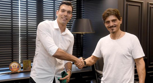 Το απόλυτο μπαμ! Ο Κώστας Σλούκας υπέγραψε στον Παναθηναϊκό για τρία χρόνια